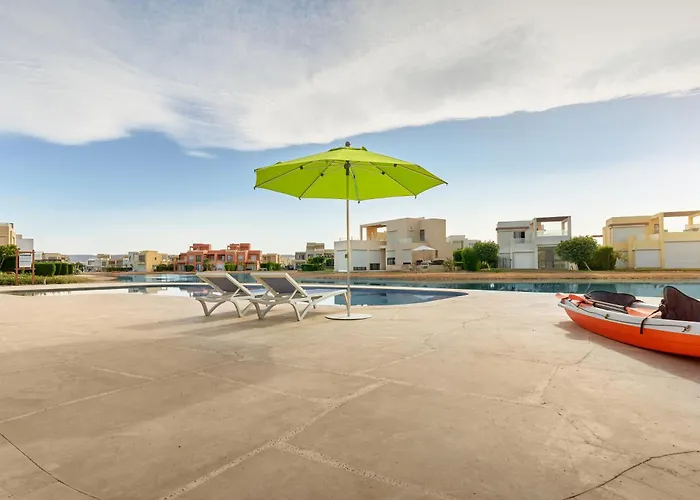 Peaks Tawila El Gouna 1br Lagoon View شقة *